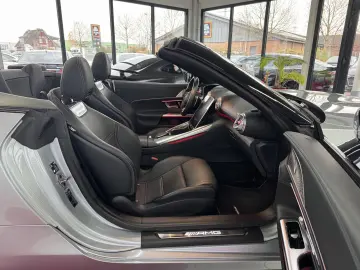 MERCEDES-BENZ SL 43 AMG  Burmester Distr HUD