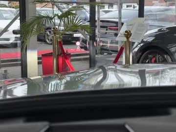 MERCEDES-BENZ SL 43 AMG  Burmester Distr HUD