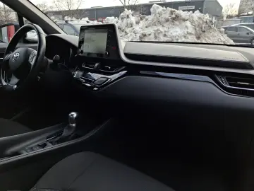 Toyota C-HR HSD 122 CP 4x2 CVT C-enter
