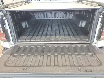 FORD Raptor e-4WD Doppelkabine