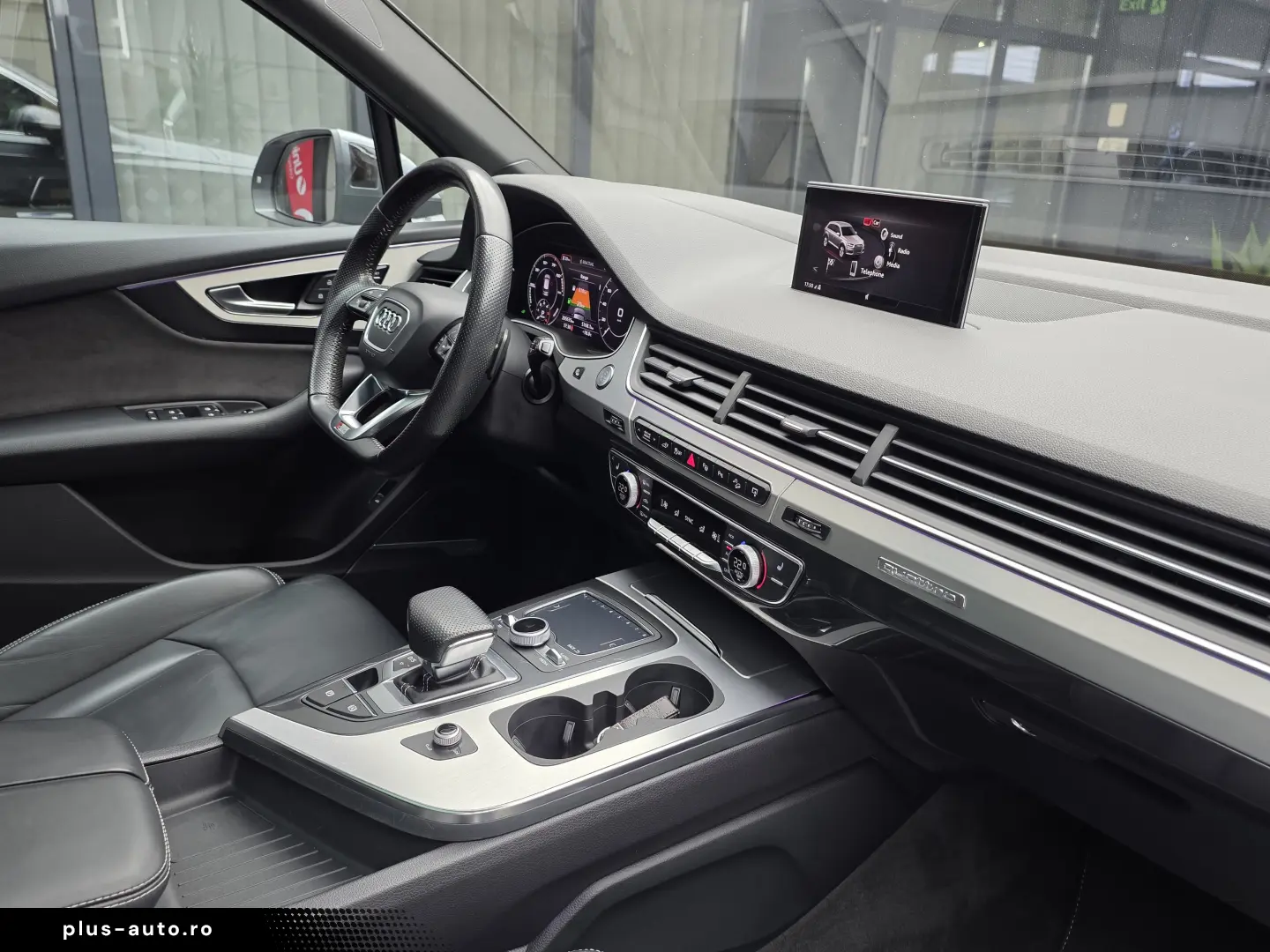 Audi Q7 3.0TDI   E-tron Plug In Hybrid   S-Line