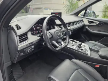 Audi Q7 3.0TDI   E-tron Plug In Hybrid   S-Line