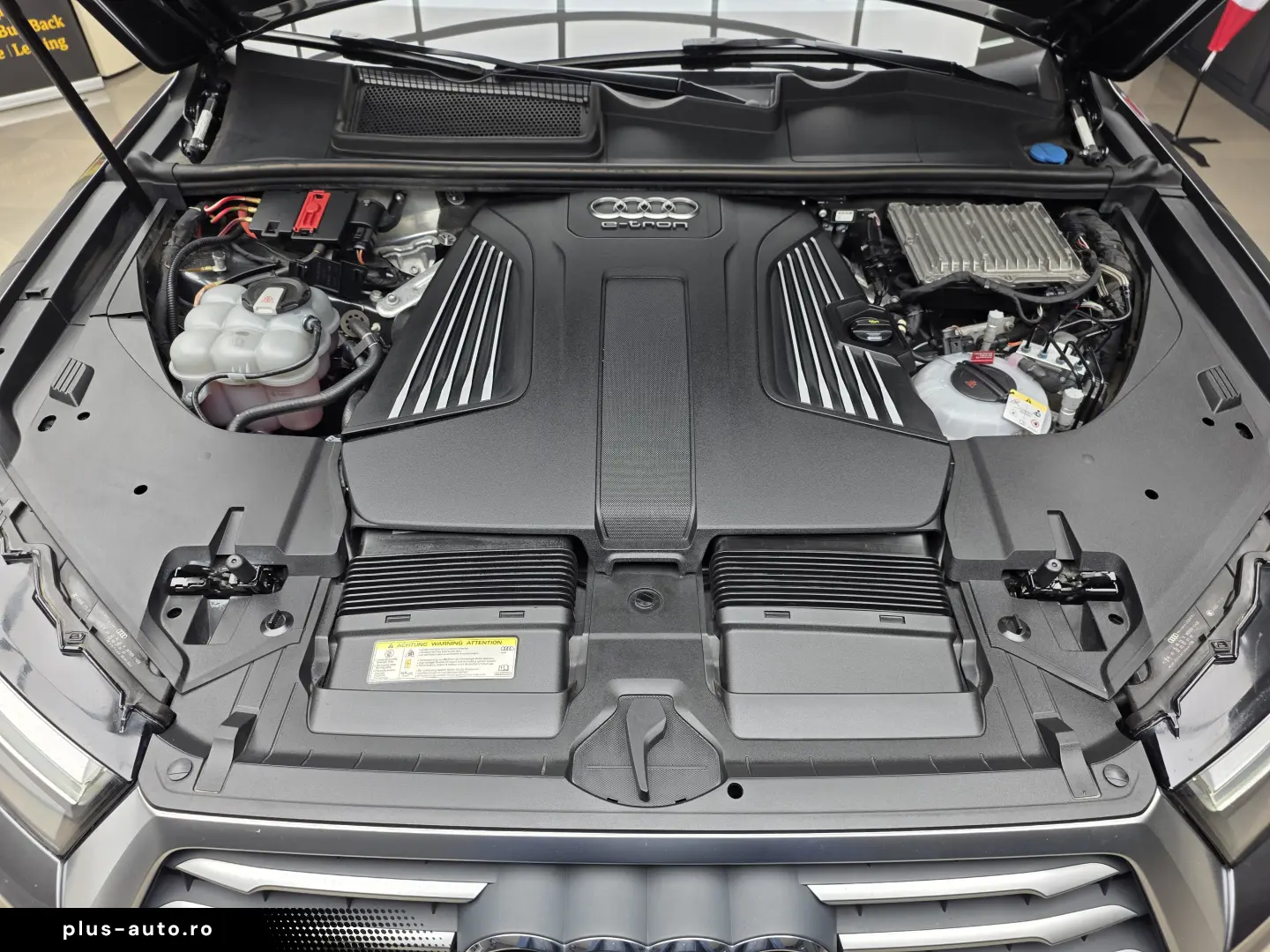 Audi Q7 3.0TDI   E-tron Plug In Hybrid   S-Line