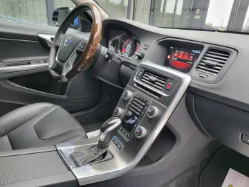 Volvo V60 2.4D6 AWD Plug-in Hybrid