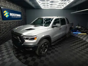 DODGE RAM 5.7 V8 HEMI 4x4