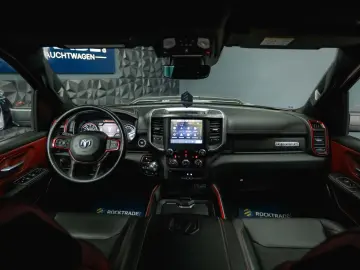 DODGE RAM 5.7 V8 HEMI 4x4