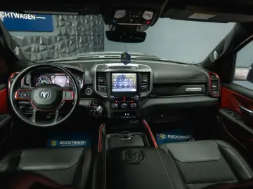 DODGE RAM 5.7 V8 HEMI 4x4