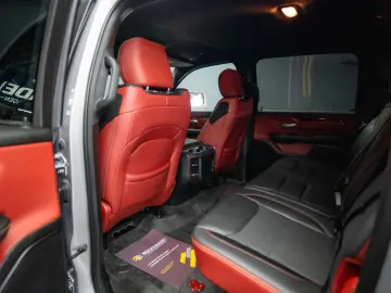 DODGE RAM 5.7 V8 HEMI 4x4