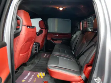 DODGE RAM 5.7 V8 HEMI 4x4