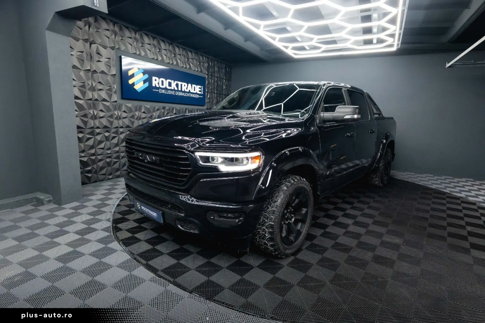 DODGE RAM 5.7 V8 HEMI 4x4 OFFROAD Night Limited 19%