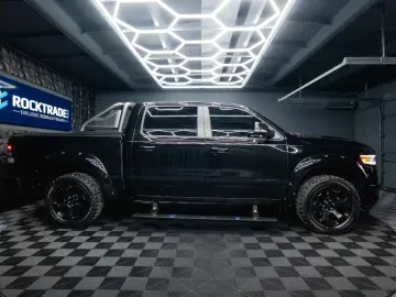 DODGE RAM 5.7 V8 HEMI 4x4 OFFROAD Night Limited 19%