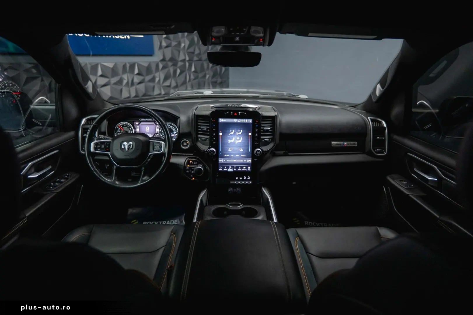 DODGE RAM 5.7 V8 HEMI 4x4 OFFROAD Night Limited 19%