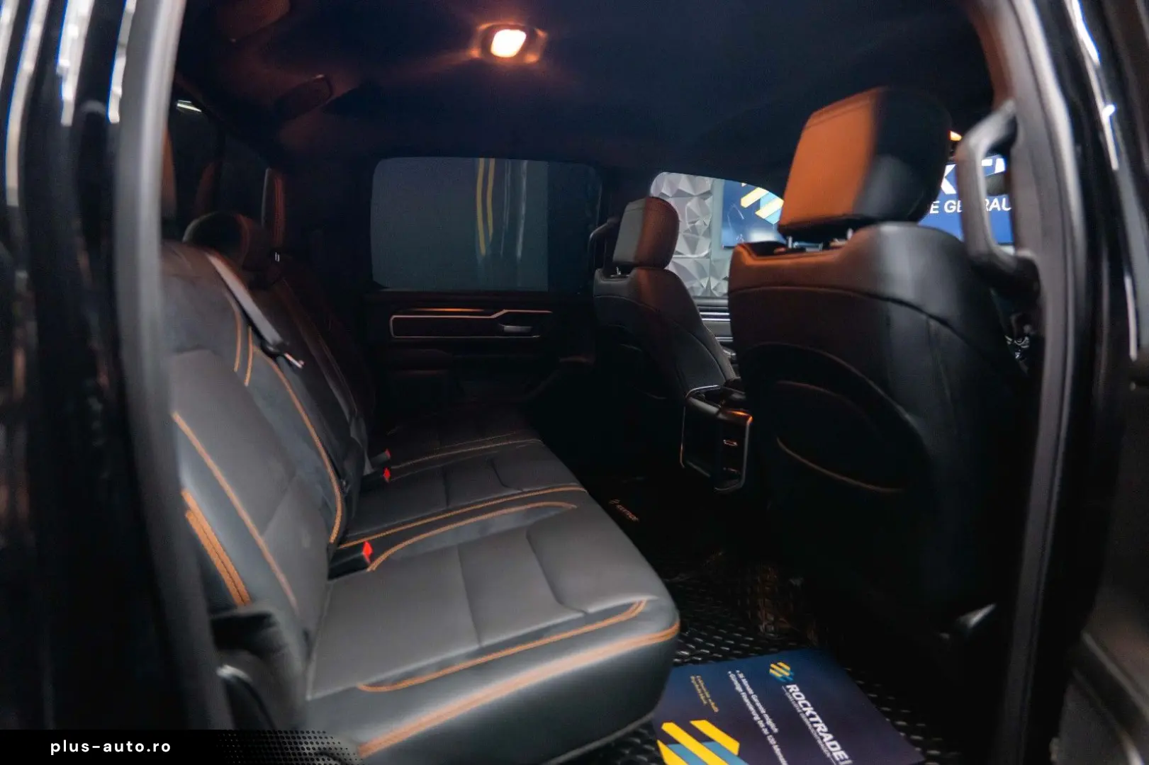 DODGE RAM 5.7 V8 HEMI 4x4 OFFROAD Night Limited 19%