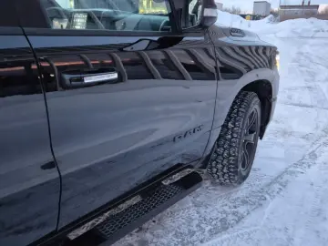 DODGE RAM 5 7 Hemi  4x4  Leder BLIS SHZ  Fernstart