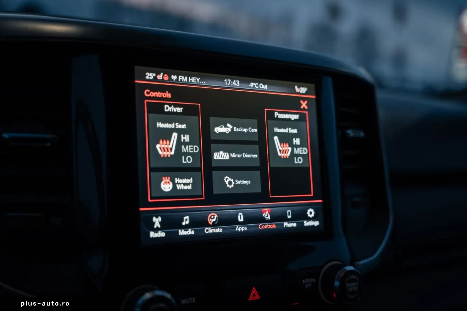 DODGE RAM 5 7 Hemi  4x4  Leder BLIS SHZ  Fernstart