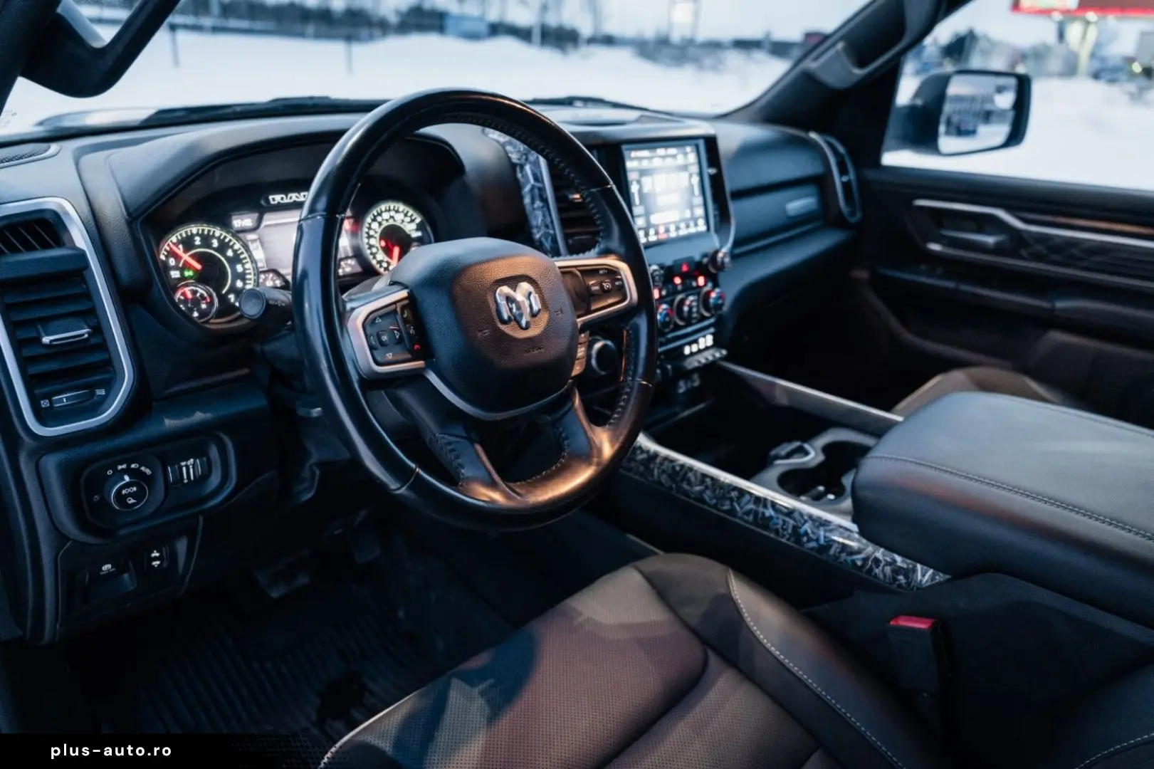 DODGE RAM 5 7 Hemi  4x4  Leder BLIS SHZ  Fernstart