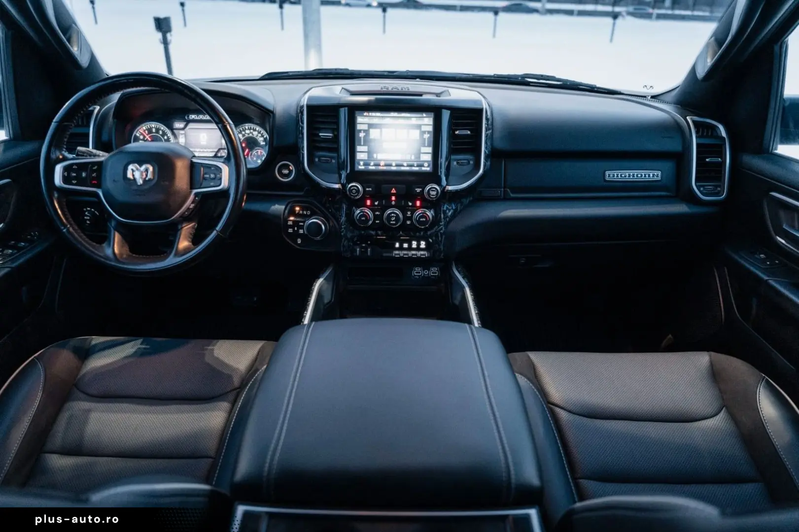 DODGE RAM 5 7 Hemi  4x4  Leder BLIS SHZ  Fernstart