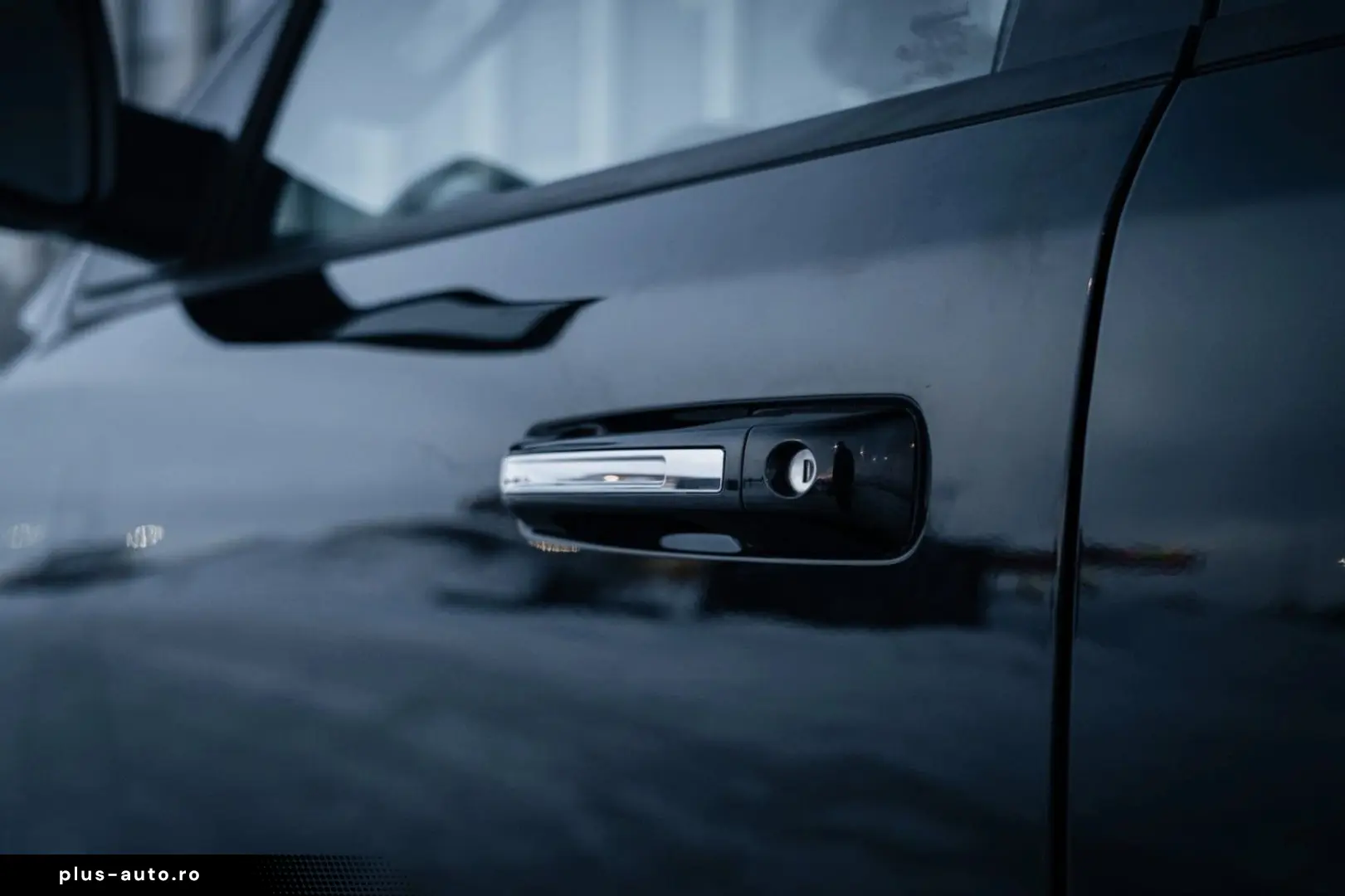 DODGE RAM 5 7 Hemi  4x4  Leder BLIS SHZ  Fernstart