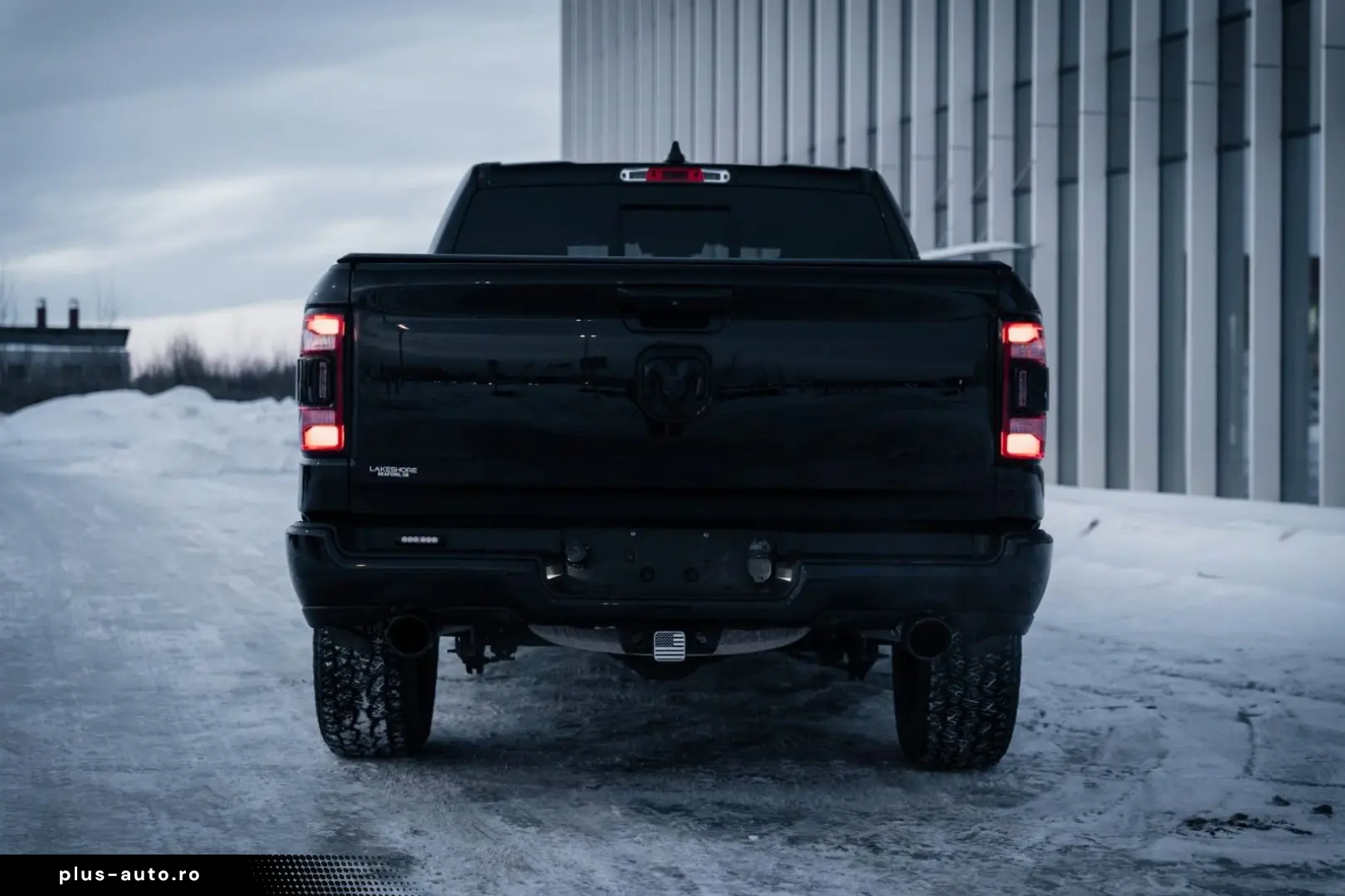 DODGE RAM 5 7 Hemi  4x4  Leder BLIS SHZ  Fernstart