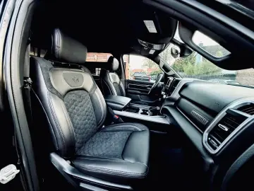 DODGE 12 RADIO SPORT ROLLBAR OFFROAD AHK NAVI GARANTIE