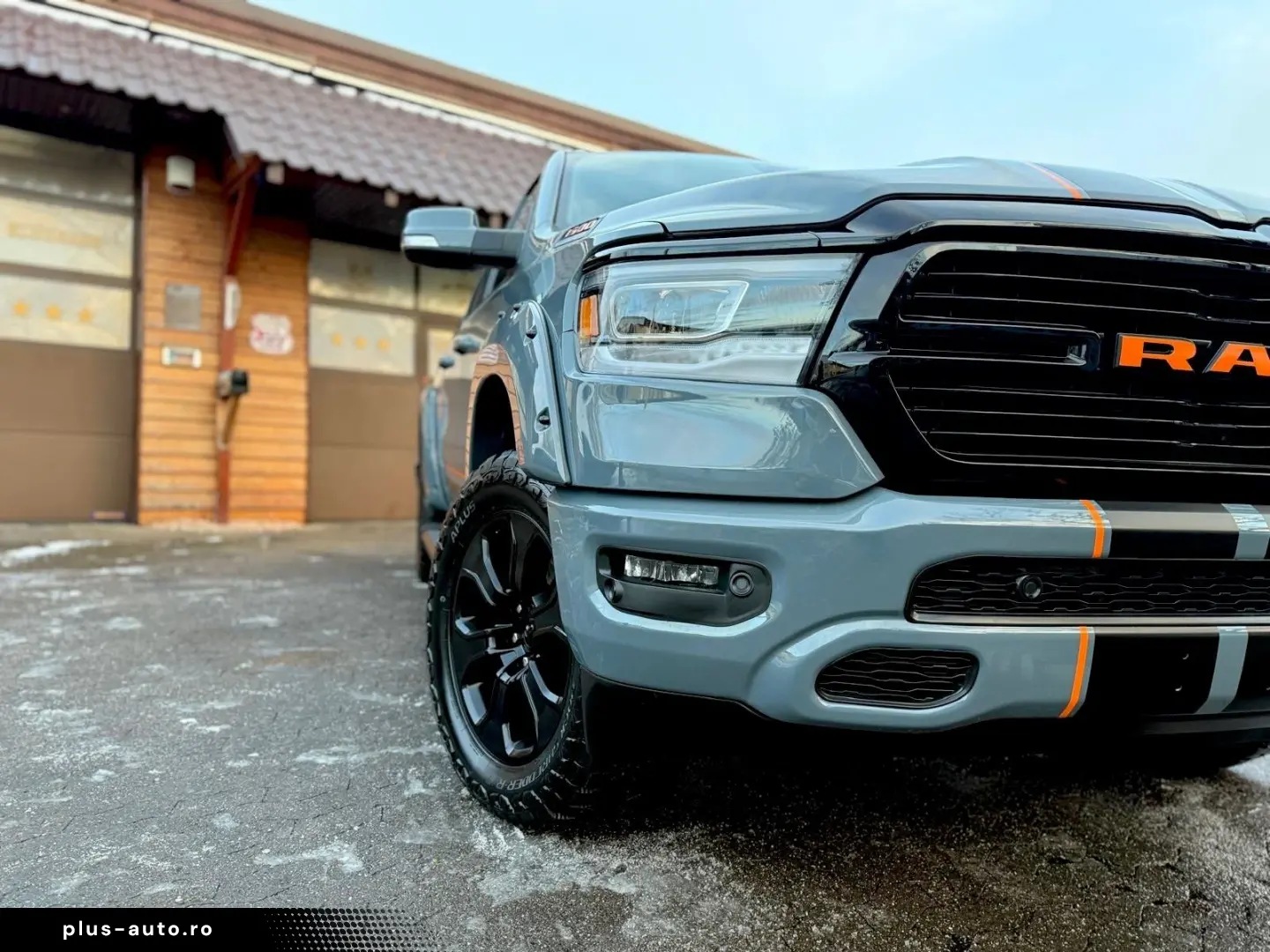 DODGE SPORT 5.7 4X4 AHK NAVI ROLLBAR OFFROAD LIFT LED