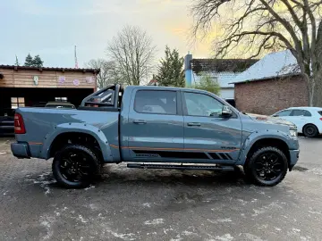 DODGE SPORT 5.7 4X4 AHK NAVI ROLLBAR OFFROAD LIFT LED