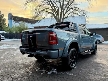 DODGE SPORT 5.7 4X4 AHK NAVI ROLLBAR OFFROAD LIFT LED