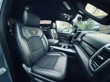 DODGE SPORT 5.7 4X4 AHK NAVI ROLLBAR OFFROAD LIFT LED