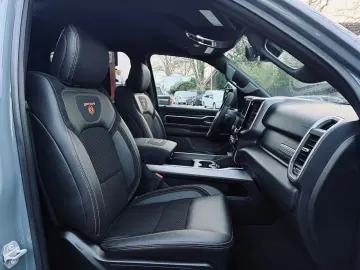 DODGE SPORT 5.7 4X4 AHK NAVI ROLLBAR OFFROAD LIFT LED