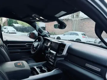 DODGE SPORT 5.7 4X4 AHK NAVI ROLLBAR OFFROAD LIFT LED