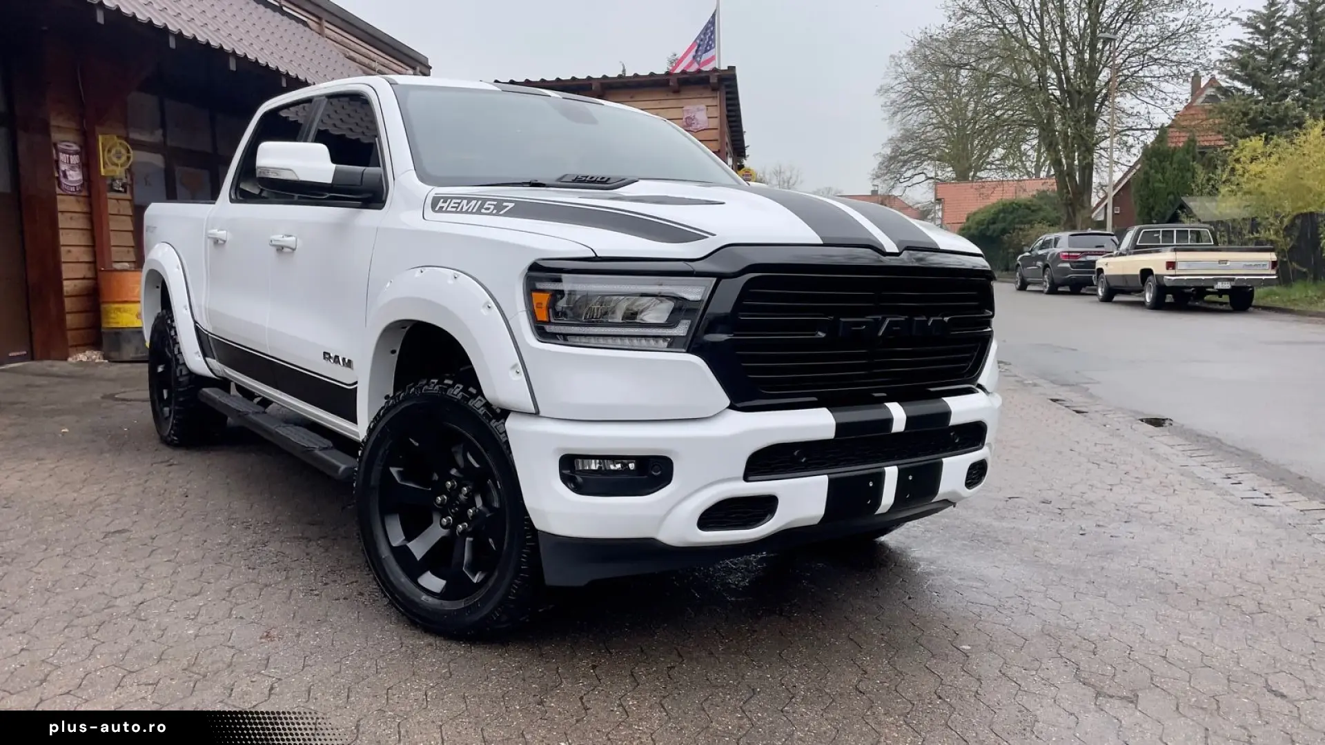 DODGE V8 4X4 OFF-ROAD LARAMIE SPORT LED AHK GARANTE
