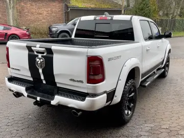 DODGE V8 4X4 OFF-ROAD LARAMIE SPORT LED AHK GARANTE