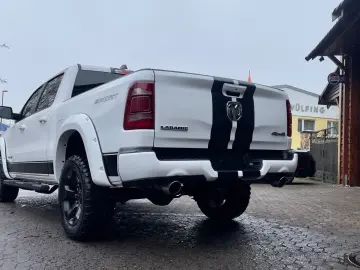DODGE V8 4X4 OFF-ROAD LARAMIE SPORT LED AHK GARANTE