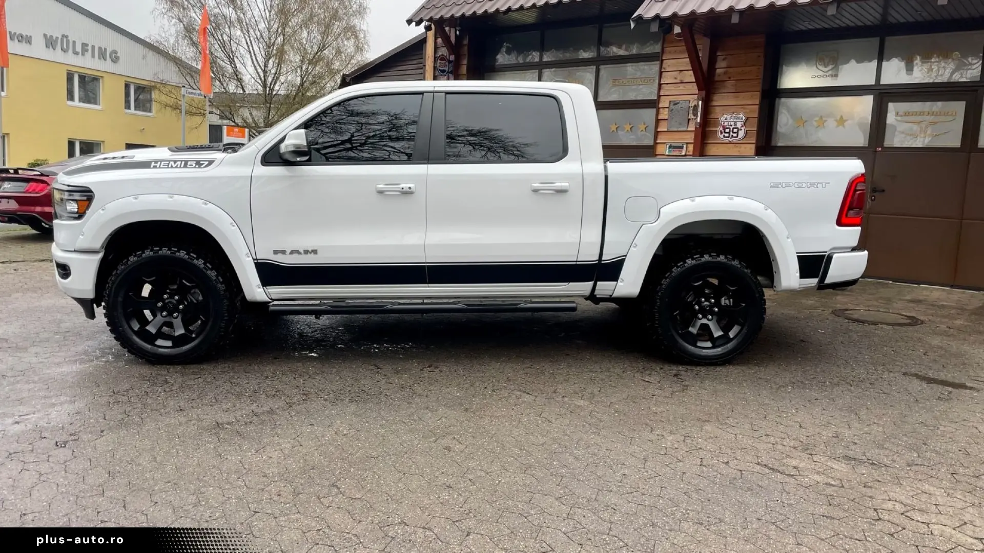 DODGE V8 4X4 OFF-ROAD LARAMIE SPORT LED AHK GARANTE