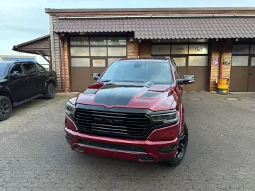 DODGE REBEL LONGBED NAVI AHK ROLLBAR OFFROAD LIFT