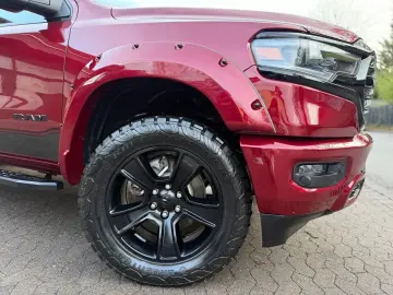 DODGE REBEL LONGBED NAVI AHK ROLLBAR OFFROAD LIFT
