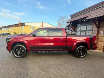 DODGE REBEL LONGBED NAVI AHK ROLLBAR OFFROAD LIFT