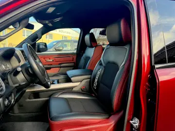 DODGE REBEL LONGBED NAVI AHK ROLLBAR OFFROAD LIFT