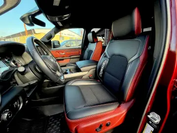 DODGE REBEL LONGBED NAVI AHK ROLLBAR OFFROAD LIFT