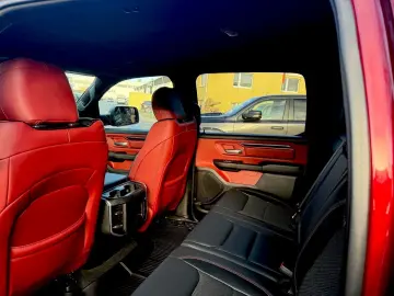 DODGE REBEL LONGBED NAVI AHK ROLLBAR OFFROAD LIFT