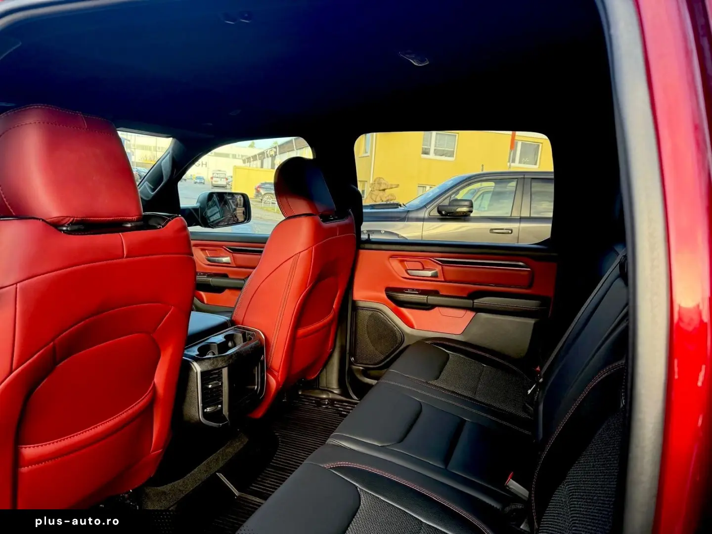 DODGE REBEL LONGBED NAVI AHK ROLLBAR OFFROAD LIFT