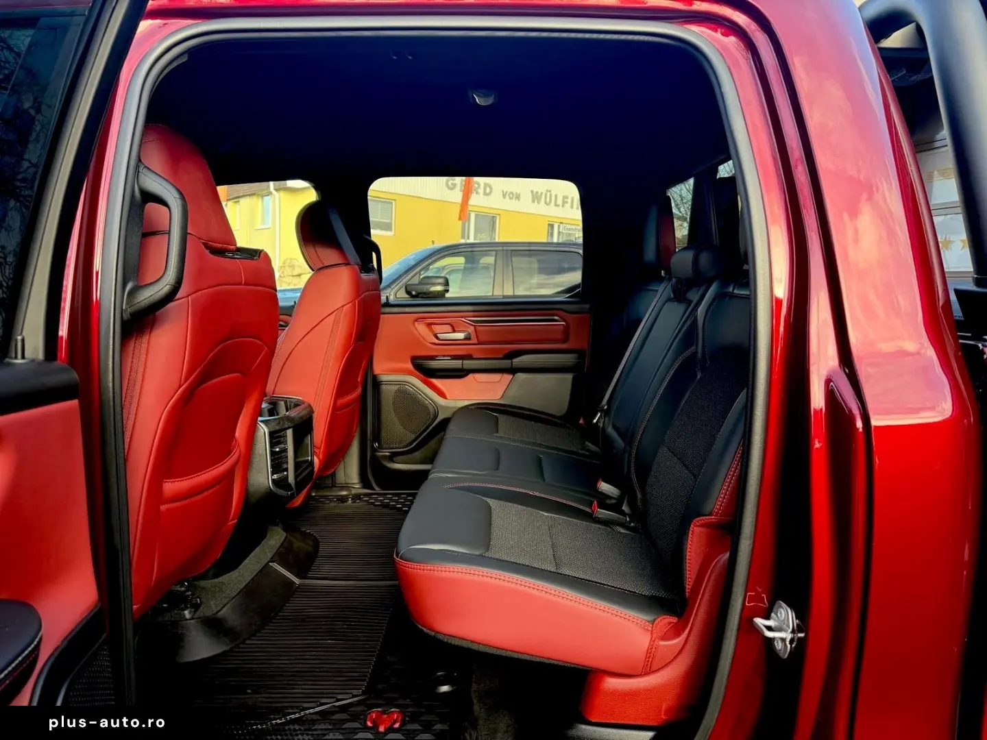 DODGE REBEL LONGBED NAVI AHK ROLLBAR OFFROAD LIFT