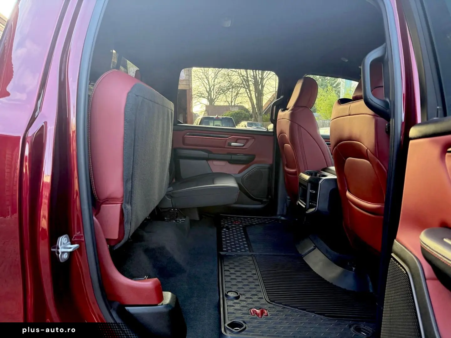 DODGE REBEL LONGBED NAVI AHK ROLLBAR OFFROAD LIFT