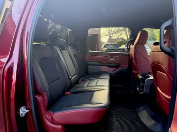 DODGE REBEL LONGBED NAVI AHK ROLLBAR OFFROAD LIFT