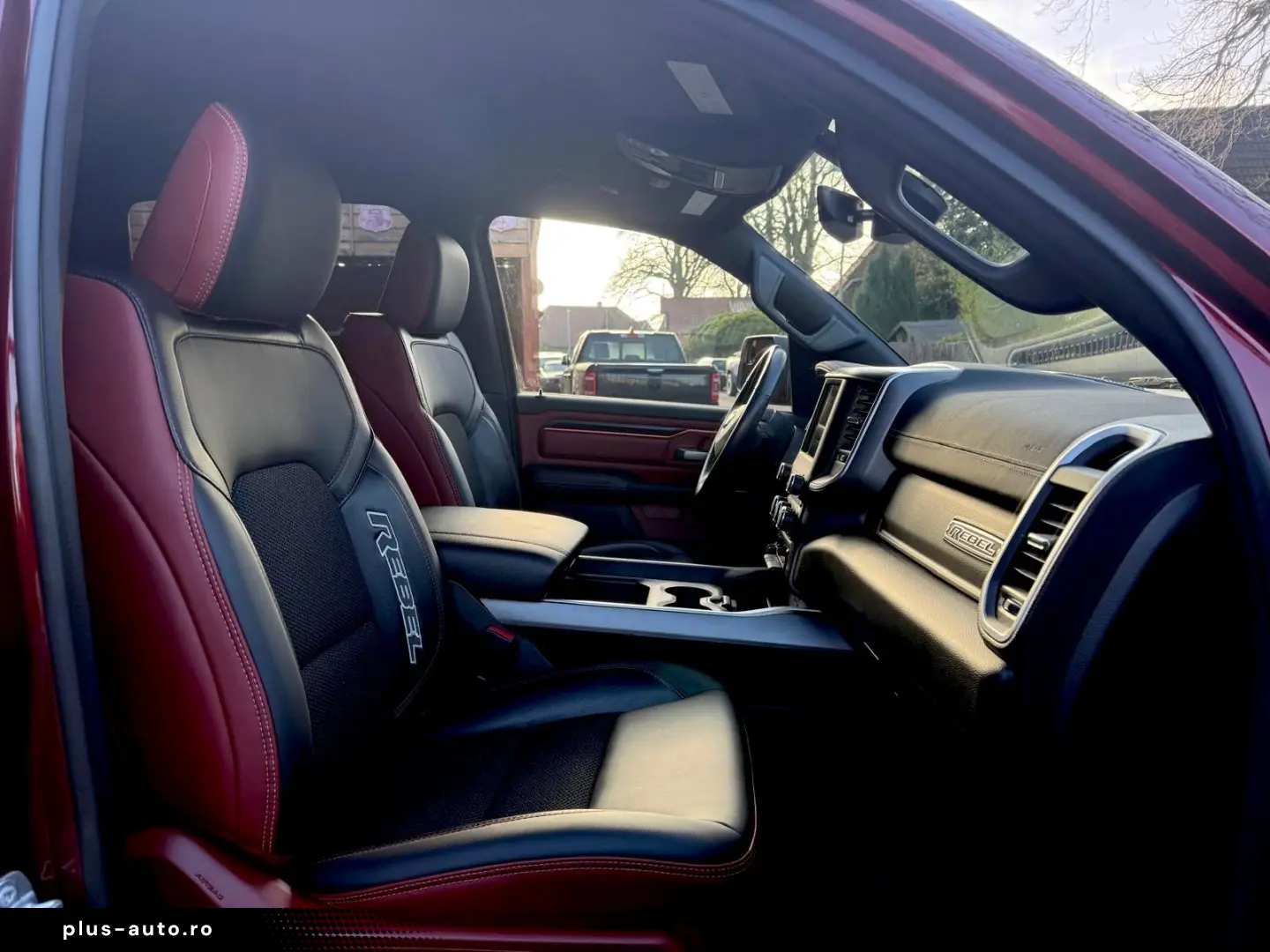 DODGE REBEL LONGBED NAVI AHK ROLLBAR OFFROAD LIFT