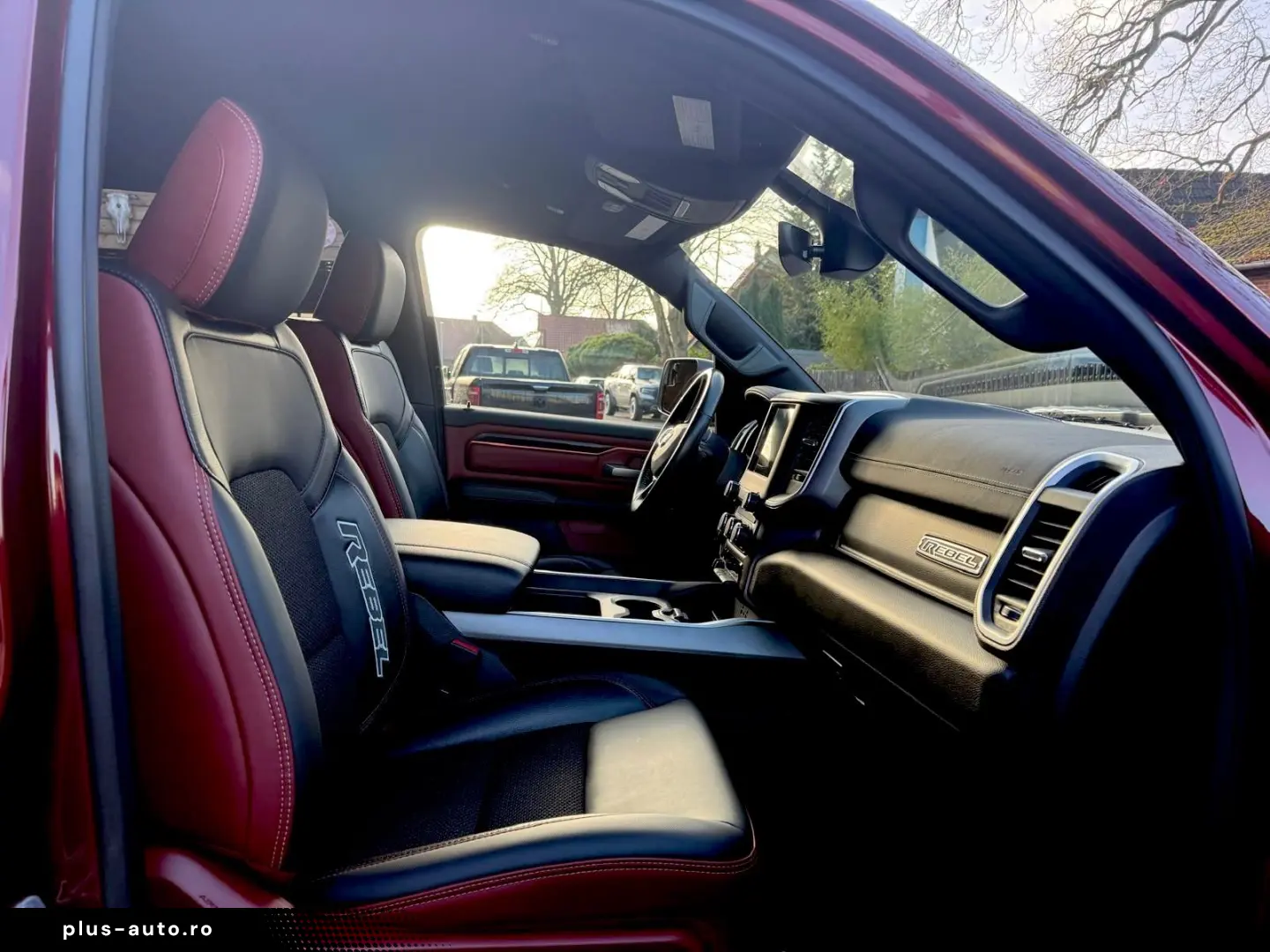 DODGE REBEL LONGBED NAVI AHK ROLLBAR OFFROAD LIFT