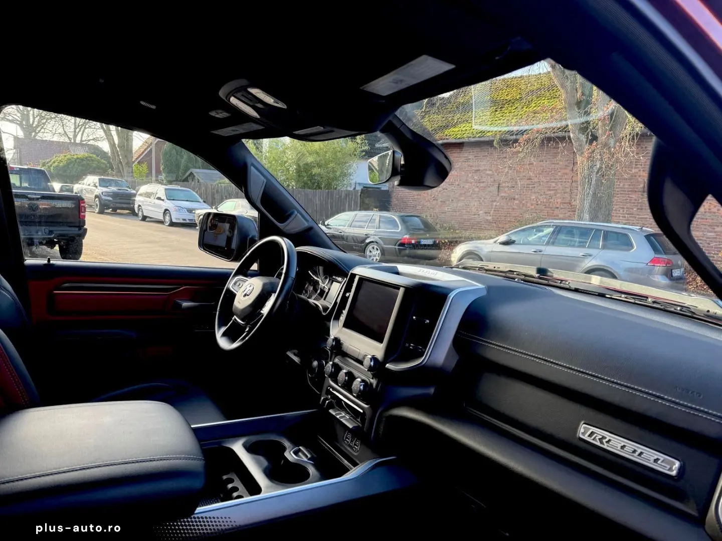 DODGE REBEL LONGBED NAVI AHK ROLLBAR OFFROAD LIFT