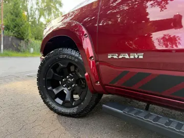 DODGE 5.7 4X4 OFFROAD LIFT AHK NAVI GARANTIE ABDECKUNG