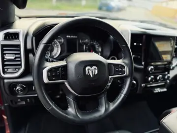 DODGE 5.7 4X4 OFFROAD LIFT AHK NAVI GARANTIE ABDECKUNG