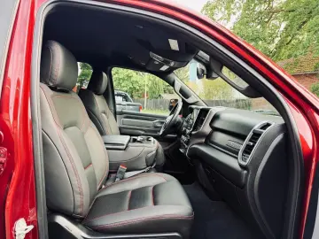 DODGE 5.7 4X4 OFFROAD LIFT AHK NAVI GARANTIE ABDECKUNG